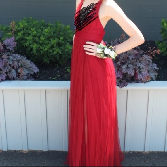 Red prom dress - Picture 3 of 3